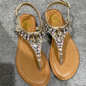NWOT guess sandals